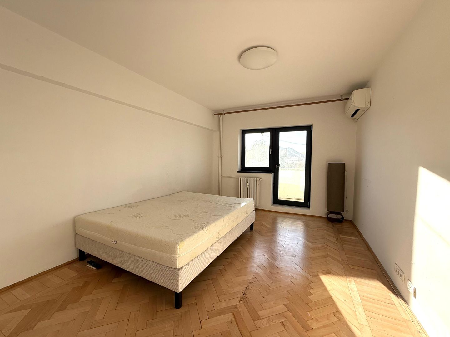 APARTAMENT 3 CAMERE | ZONA UNIRII | RENOVAT 2020 | ETAJ INTERMEDIAR | - Poză 3