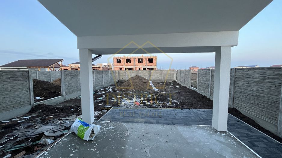 Duplex cu 4 camere despărțit prin camera tehnica | Mosnita Noua - Poză 3