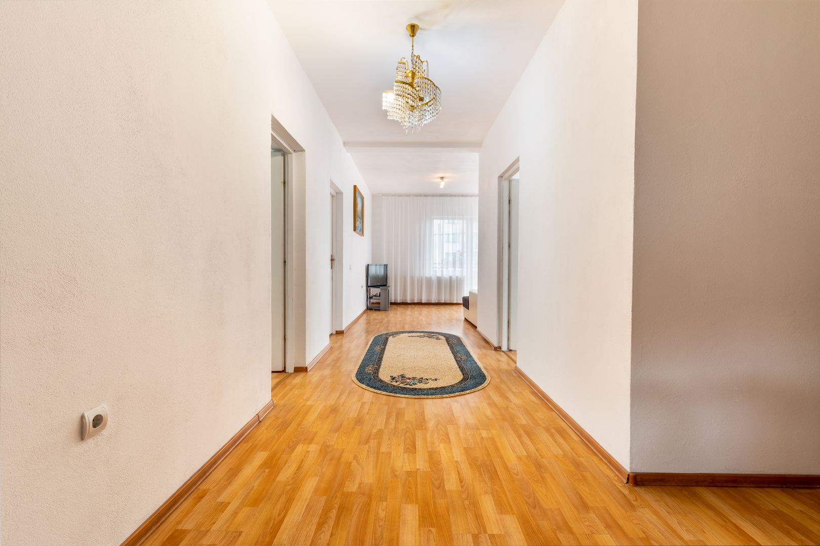 Casa cu 10 camere de vanzare pe str. Corneliu Coposu - Poză 13