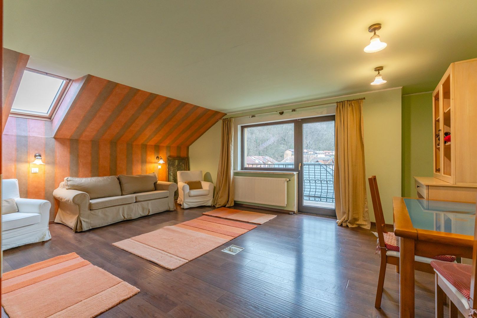 Casă individuală cu 7 camere lângă AFI Mall, ideală pentru birouri sau locuință - Poză 11