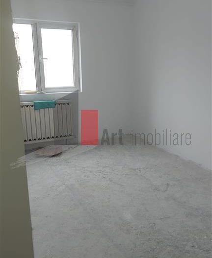Apartament 4 camere  Octavian Goga - Poză 1