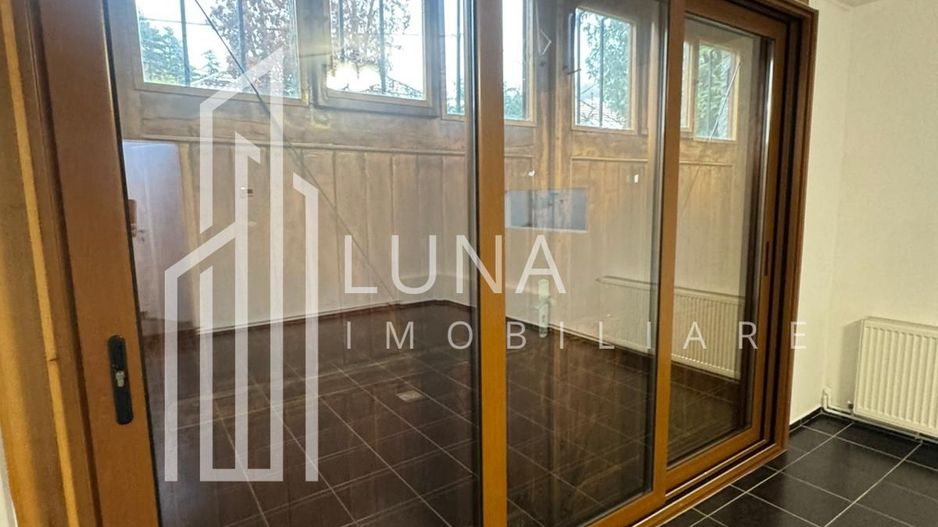 De inchiriat vila cu priveliste spectaculoasa - ideal spatiu comercial - Poză 13