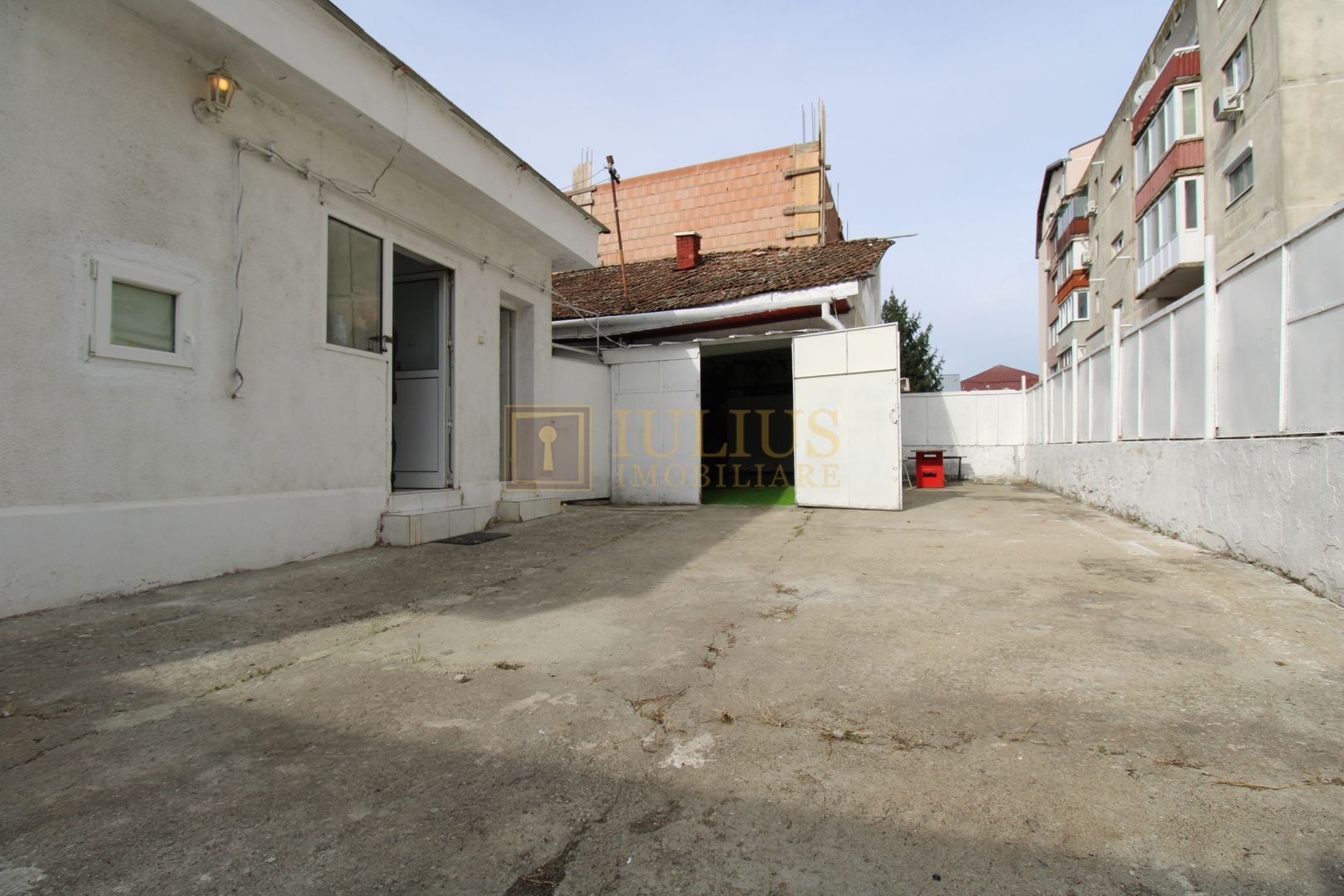 SAD,Birou/spatiu comercial, garaj, curte, centrala proprie, Zona Simion Barnutiu - Poză 11