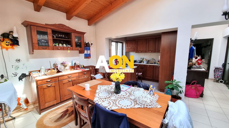 Casa de vanzare 5 camere, 980 teren, zona Piata Cetate - Poză 5