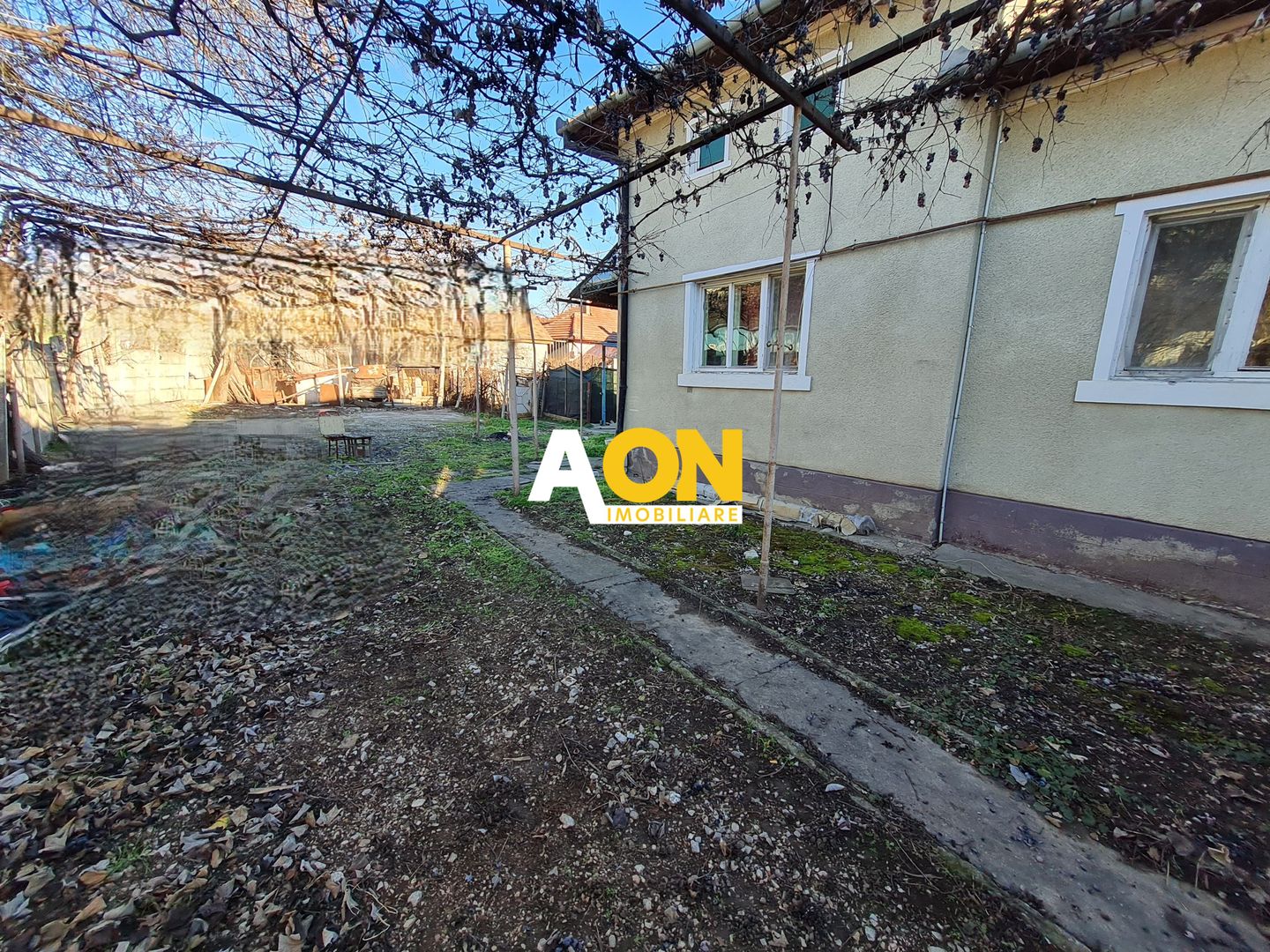 Casa 4 camere, 93 mp Construit, Teren 468 mp, Zona Cetate - Poză 3