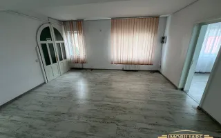 Cladire Comerciala-inchiriere/vanzare, Zona Bld. Mihai Eminescu, Pret 1000 euro - Poză 11