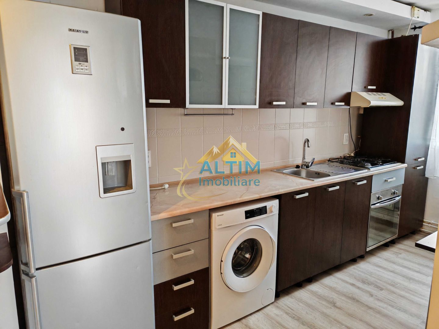 Apartament 3 camere Astra, Brașov - de închiriat - Poză 2