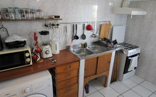 3 camere, clima, bloc anvelopat, Str. Cosminului - Girocului. - Poză 21