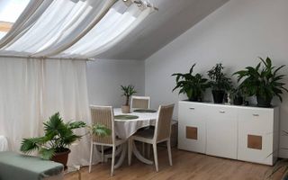 Apartament la mansardă, cu scară interioară. - Poză 2