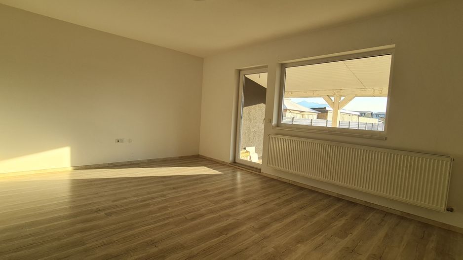 De inchiriat casa 4 camere bucatarie mobilata utilata Izvor - Poză 2