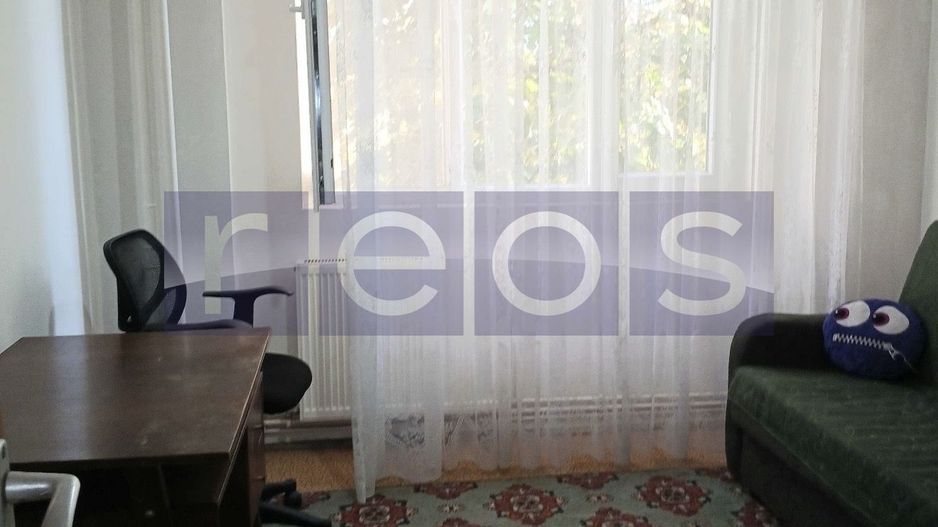 VÂNZARE 3 CAMERE | ZONA TITAN | LOC DE PARCARE | CENTRALA PROPRIE - Poză 3