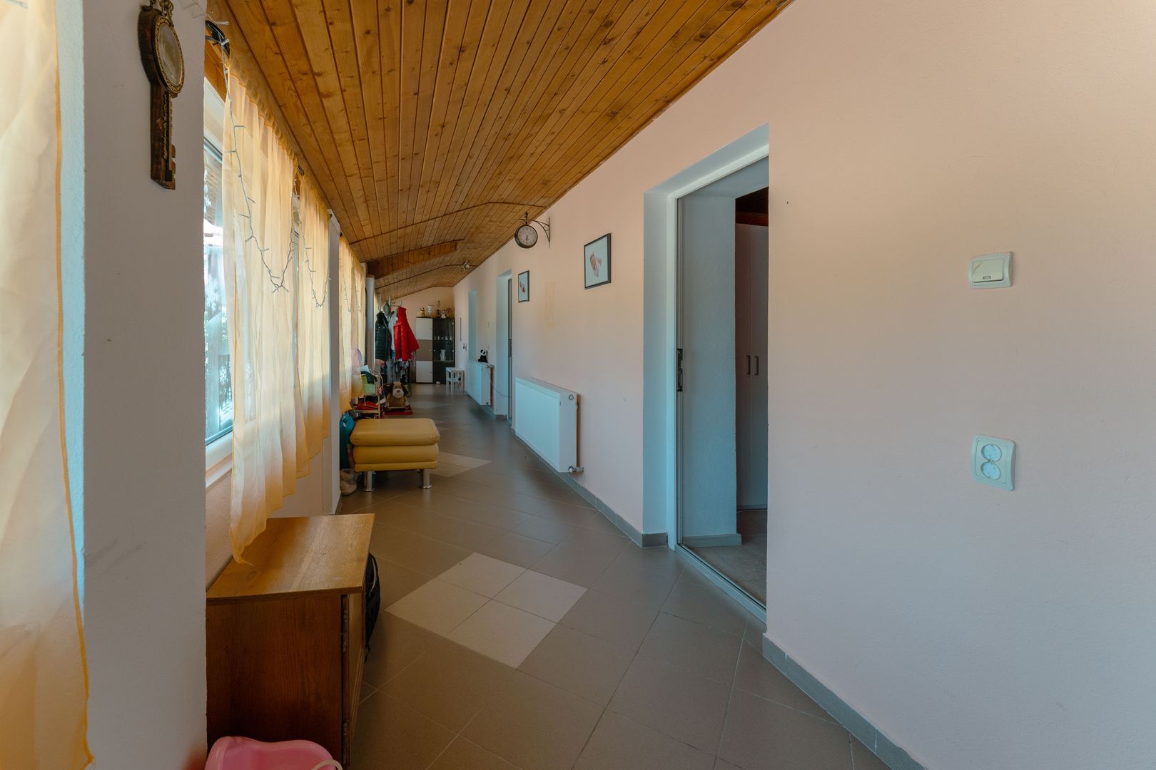 Casă cu teren 3332mp în Bătania - Poză 8