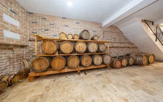 RASNOV| Cladire multifunctionala | 350 mp | Vad comercial si turistic - Poză 15