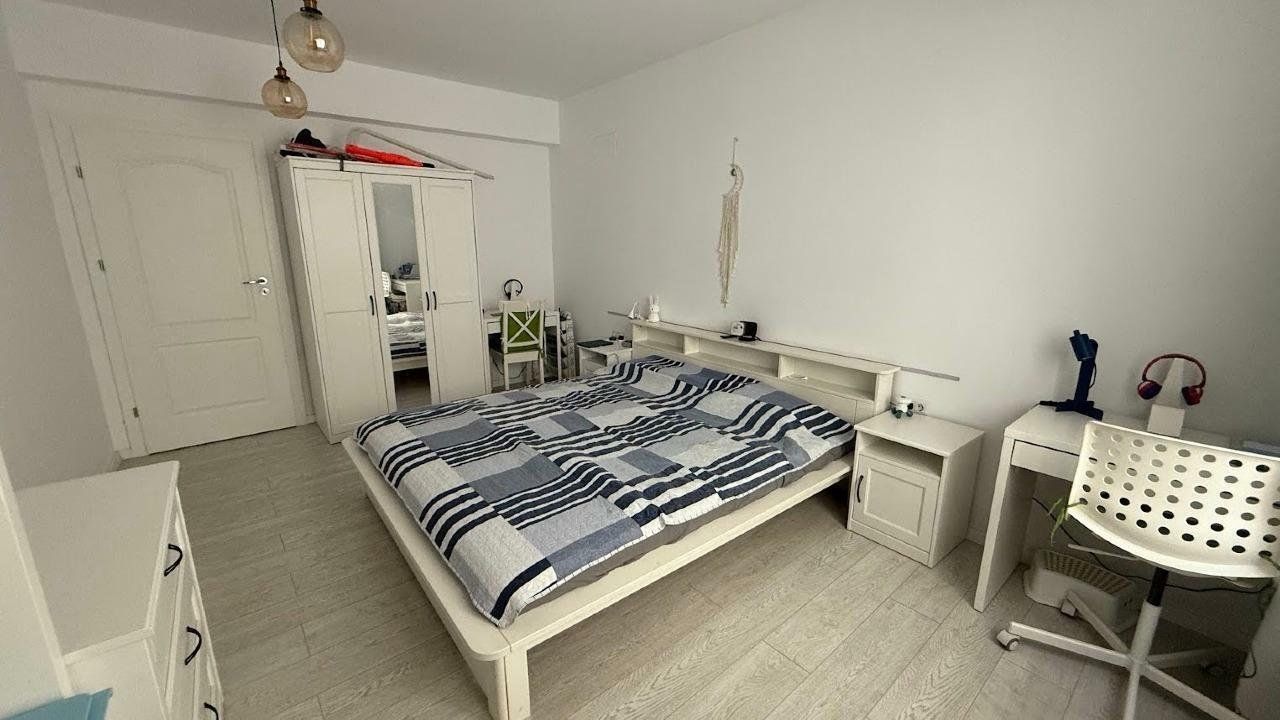 APARTAMENT CU PARCARE SI TERASA ZONA CALEA CALARASILOR - Poză 8