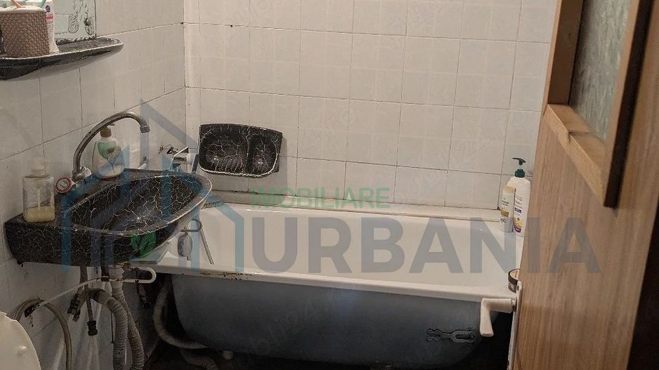 Camera mobilată de închiriat în apartament cu 2 camere, Tătărași - zona Ateneu - Poză 6