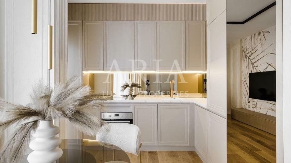 BELAIR LAKE - Brand New Luxury Apartment - LAKEFRONT - - Poză 4