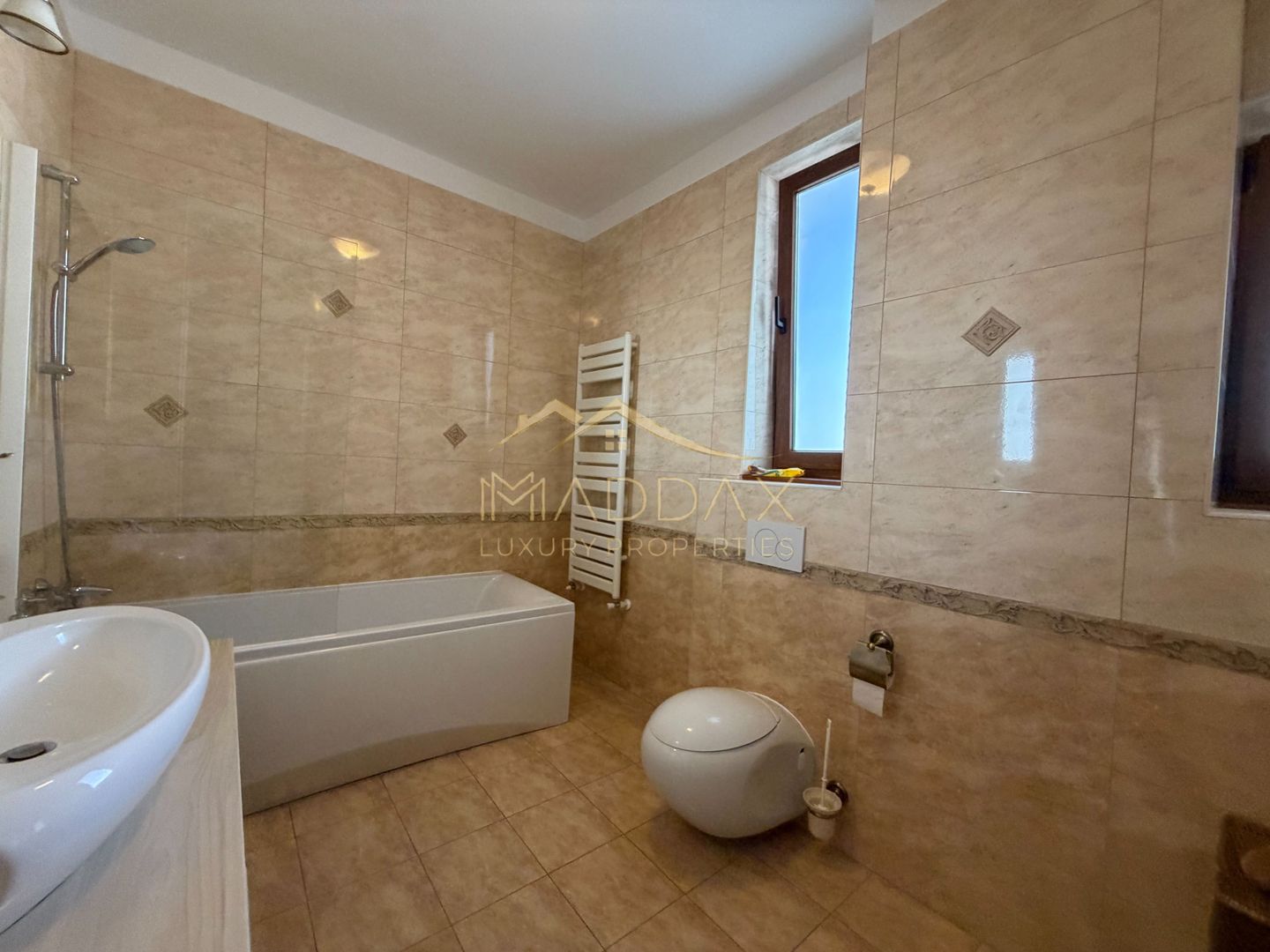Apartament de inchiriat /4 camere in vila *153mp* +parcare / Dorobanti Capitale - Poză 23