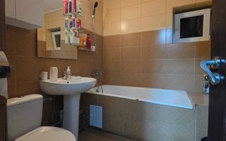 Apartament 3 camere Lenin Sud | Centrala Proprie | Etaj 3 | Boxa | - Poză 9