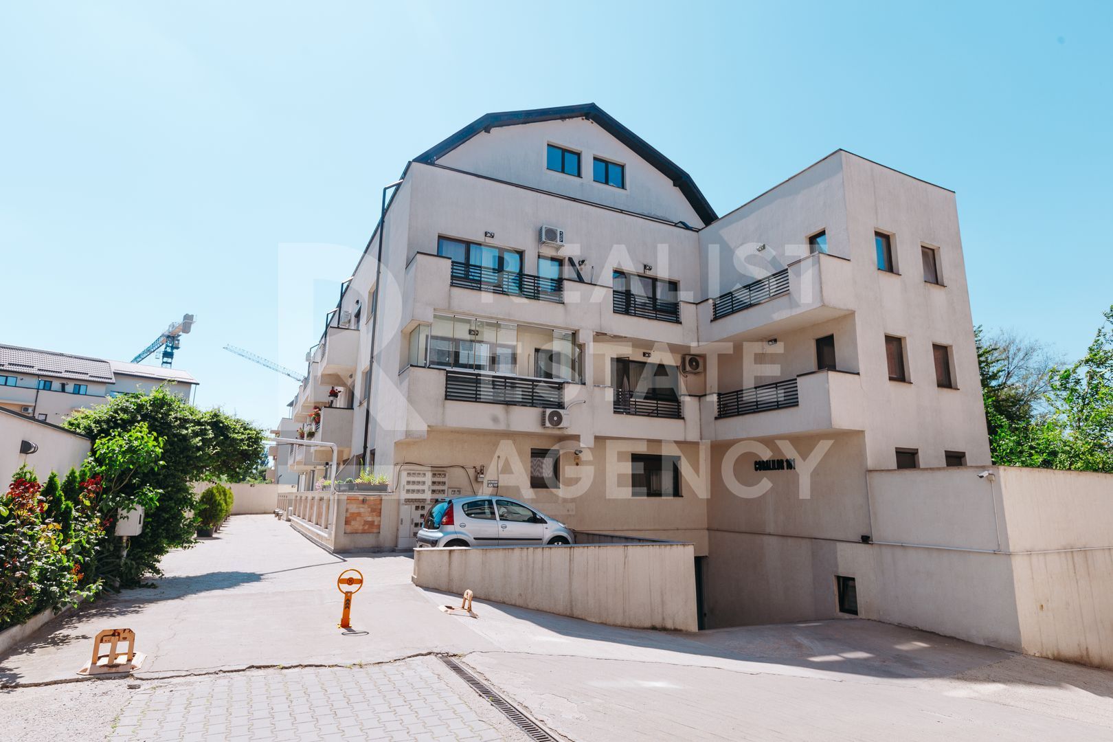 Închiriere, Penthouse cu 2 camere + loc de parcare - Poză 11