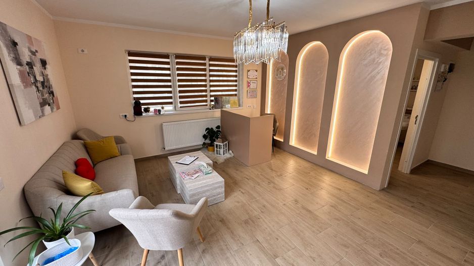 SPATIU ADIMISTRATIV - CURTE PRORIE 78MP, 2 PARCARI + AFACERE LA CHEIE - Poză 1
