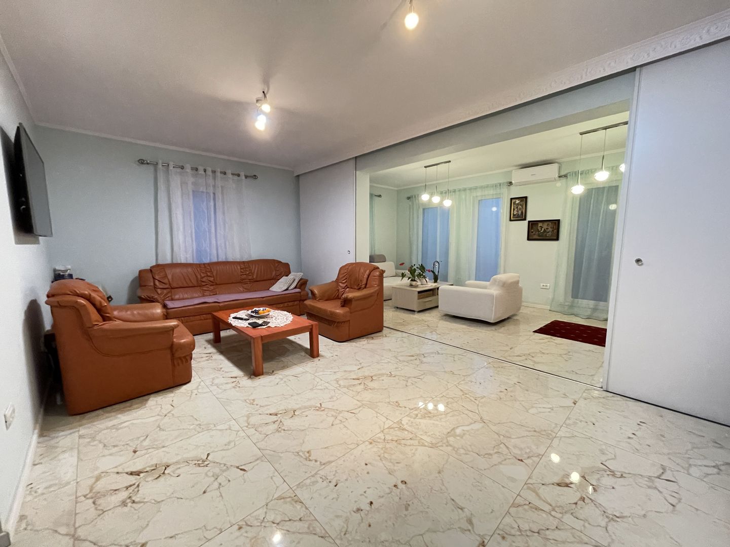 Duplex spatios in Dumbravita zona Padurea Verde - Poză 3