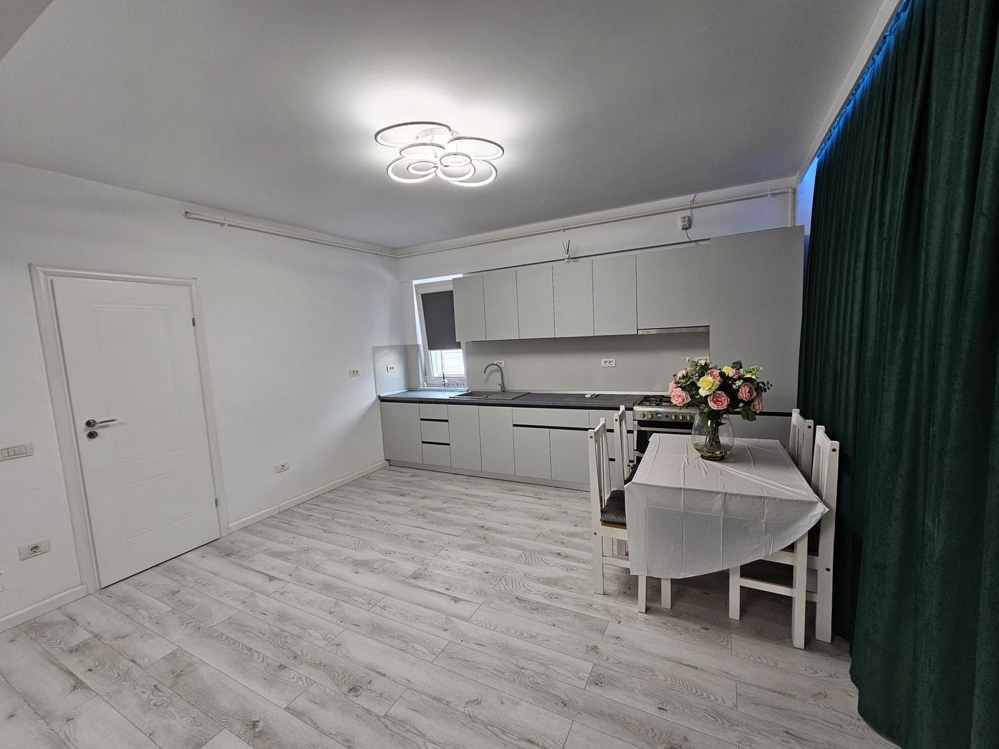 De Inchiriat  Apartament 2 camere, incalzire pardoseala, loc parcare, Rahova - Poză 3