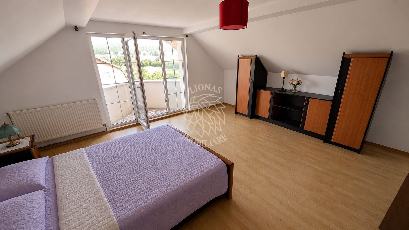 Apartament  3 camere 78 mp-2 balcoane-curte-parcare-Calea Moldovei - Poză 2