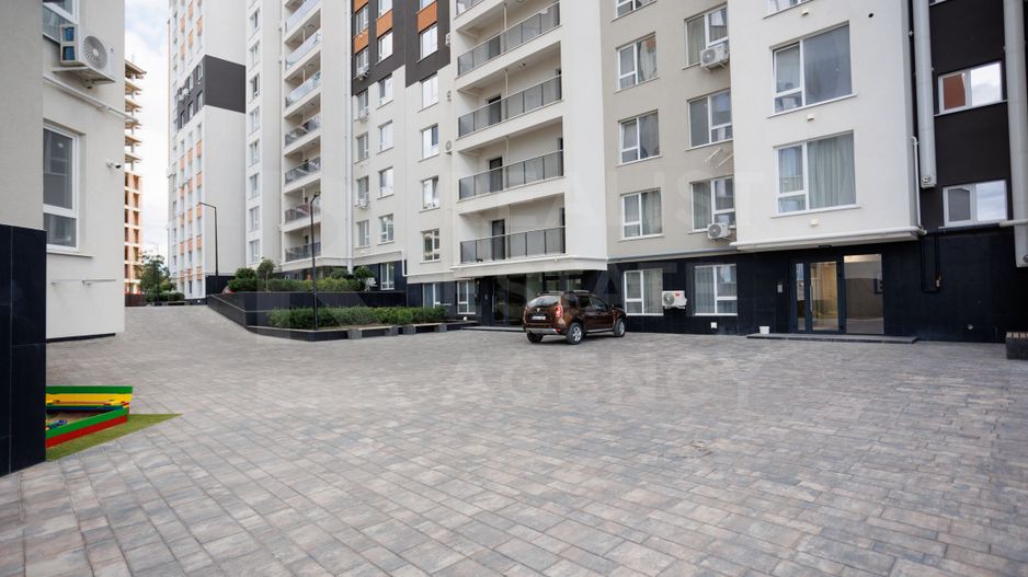 Vânzare, apartament spațios suprafața 75 mp, str. laloveni, Telecentru - Poză 2