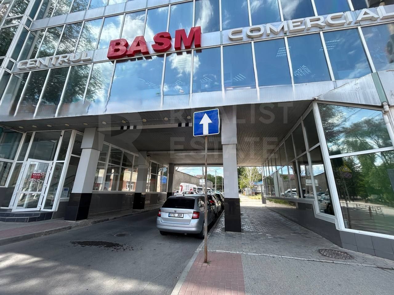 Chirie, spațiu comercial,  99.5 mp str. Ștefan cel Mare, Bălți - Poză 1