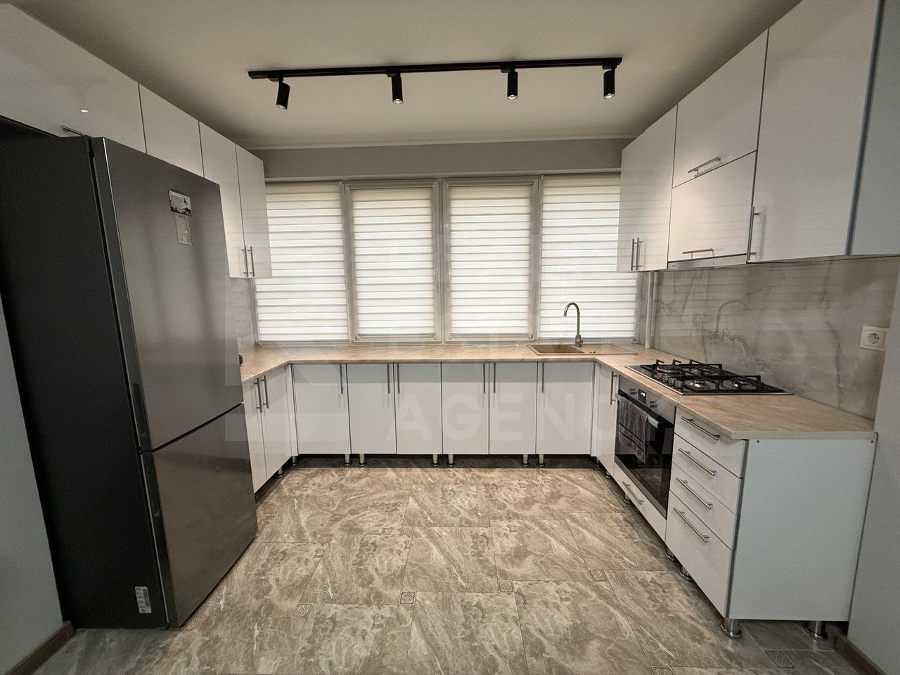 Chirie, apartament, 2 camere, strada Maria Drăgan, Ciocana - Poză 1