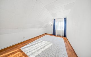 Casa individuala spatioasa cu 4 dormitoare, Colonia Sopor - Poză 8