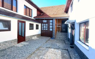 Casă tradițională cu 1800 mp teren  în Sohodol, Bran | Priveliște superba - Poză 6