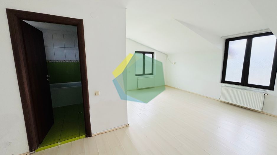 CASĂ CU 6 CAMERE ÎN COPĂCENI | 238 MP UTILI SI CURTE GENEROASĂ - Poză 7