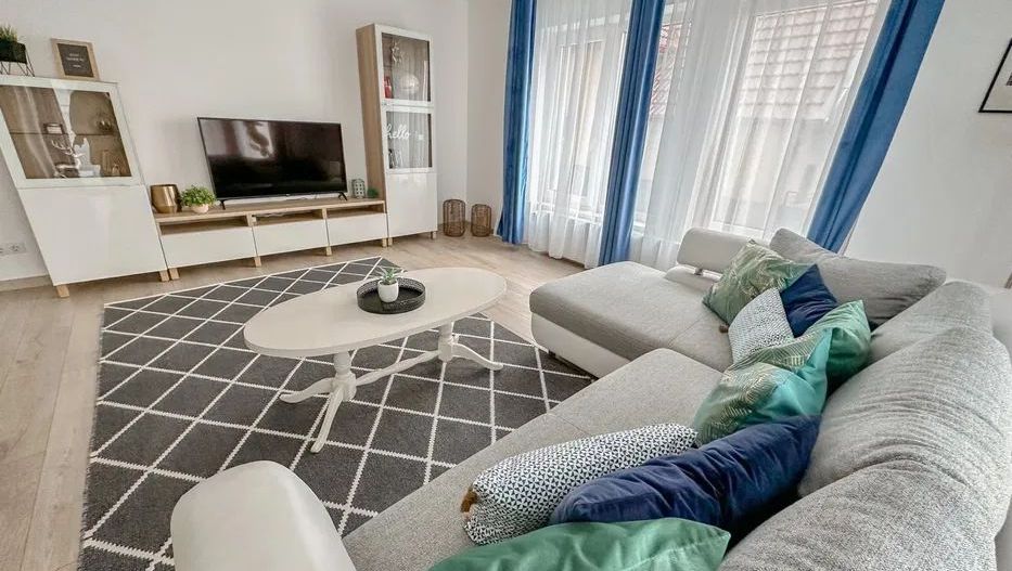 Apartament modern cu 2 camere | Dambul Rotund | 70 mp + Terasa | Parcare inclusa - Poză 3