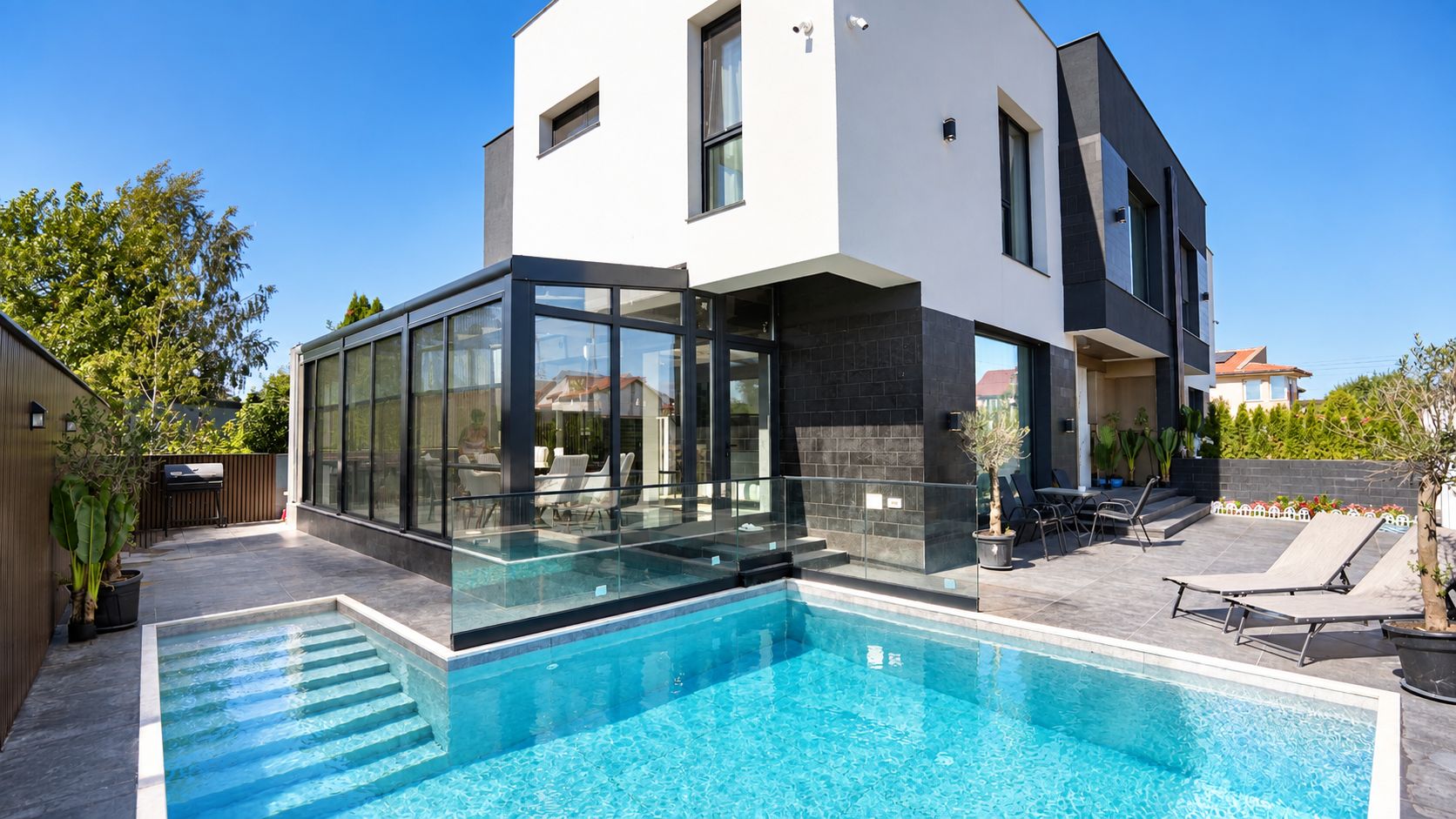 Casă spectaculoasă în Constanța | Design, tehnologie și confort - Poză 38