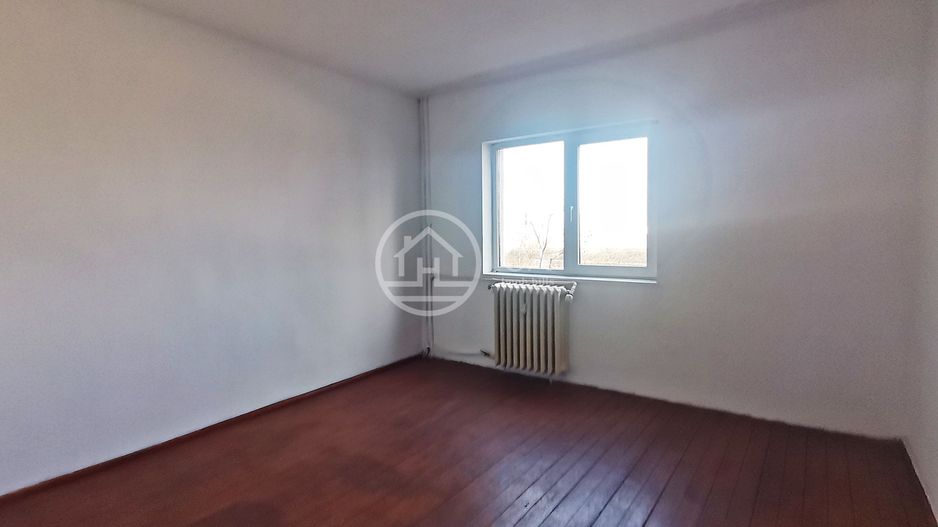 Apartament de vânzare cu 3 camere în zona Iosia , Oradea - Poză 10