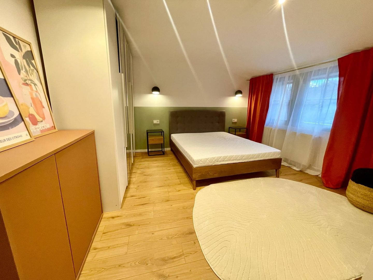 Apartament 3 camere,1 parcare privată,aproape de UMF - Poză 4