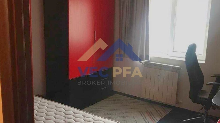 Apartament de 3 camere , Parcare inclusa - Poză 3