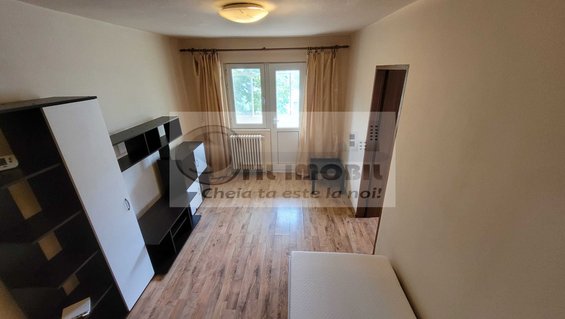 Apartament 2 cam ND- Zona Alexandru cel Bun- 390 Euro - Poză 1