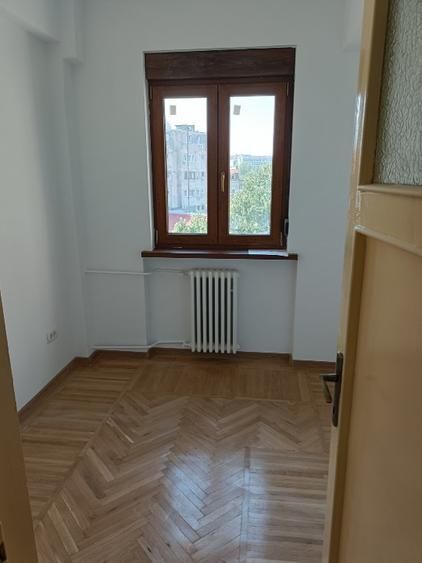 APARTAMENT ULTRACENTRAL ZONA  KOGALNICEANU - Poză 6