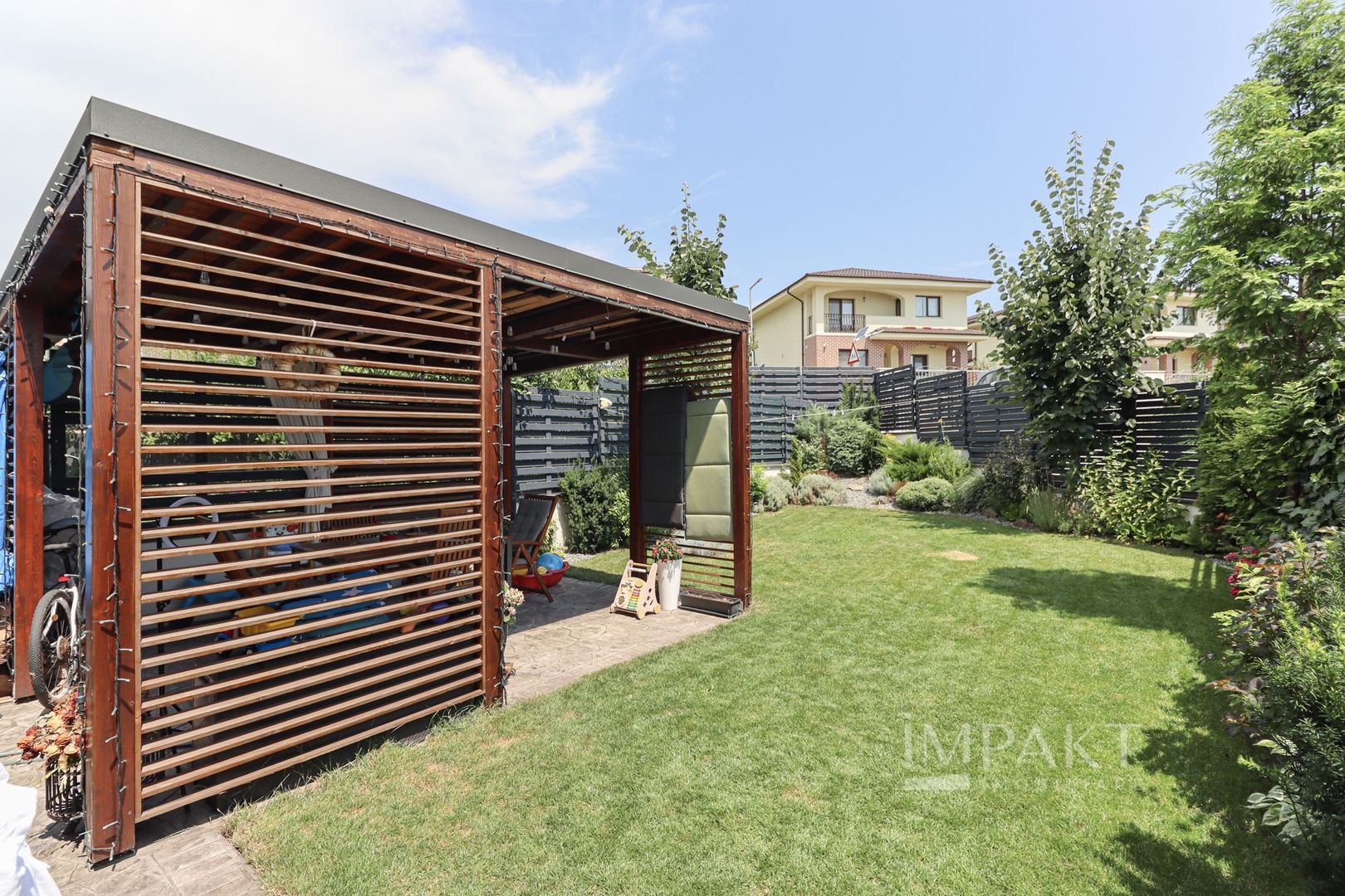 Casa cuplata minunata de vanzare, situata in cartier Voronet! - Poză 23