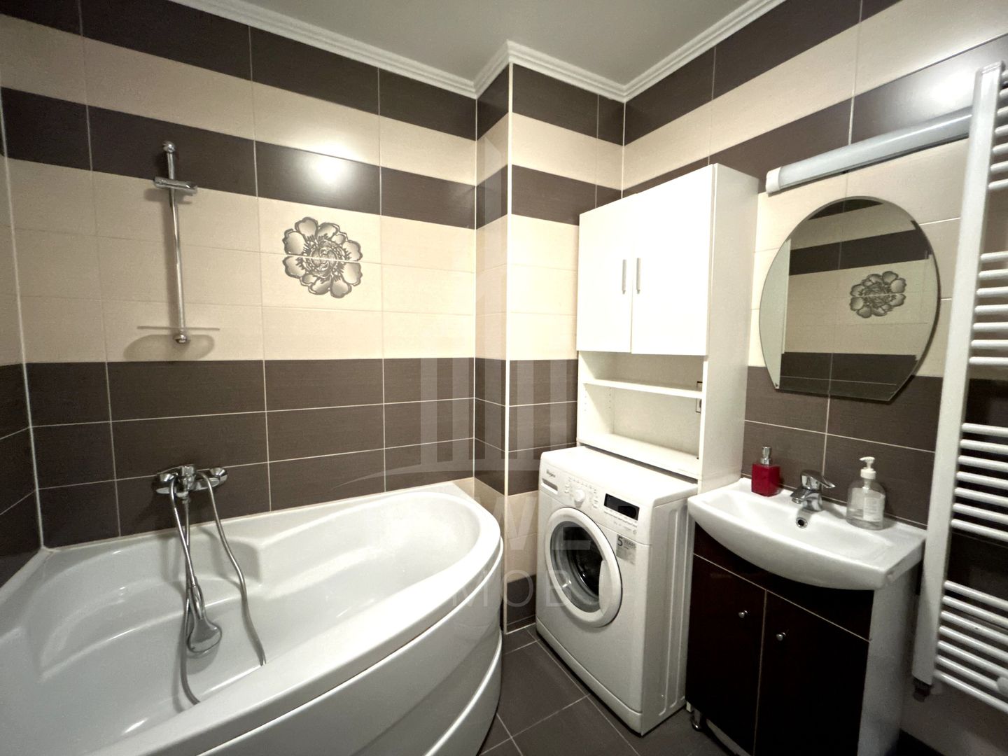 Apartament deosebit în Parcul Sub Arini | 100 mp + terasă 15 mp - Poză 8