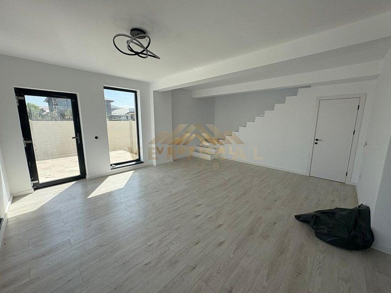 Vila la intrare in comuna Berceni - Poză 3