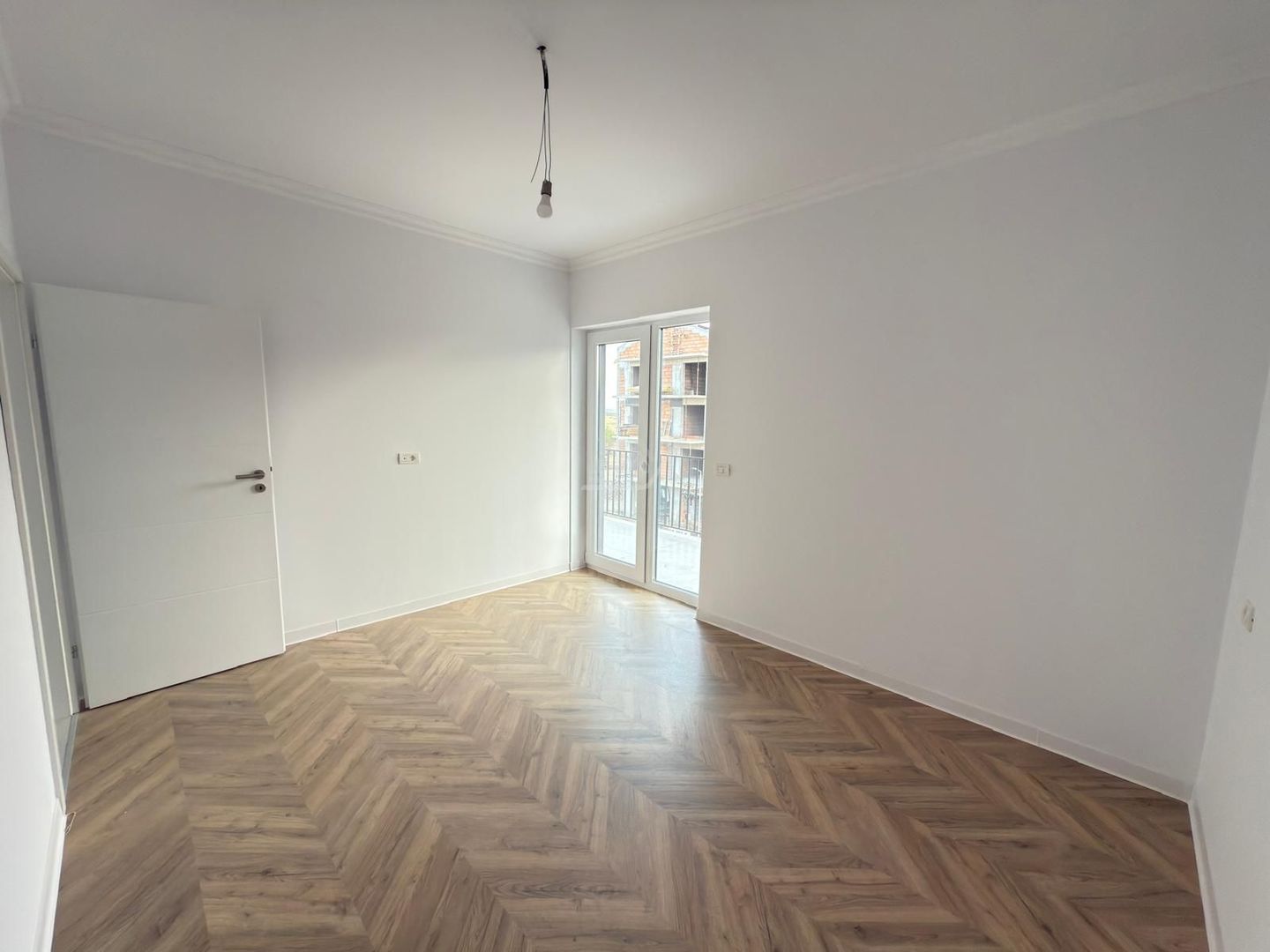 Asfalt. Loc de parcare. Etaj 1. - Poză 9