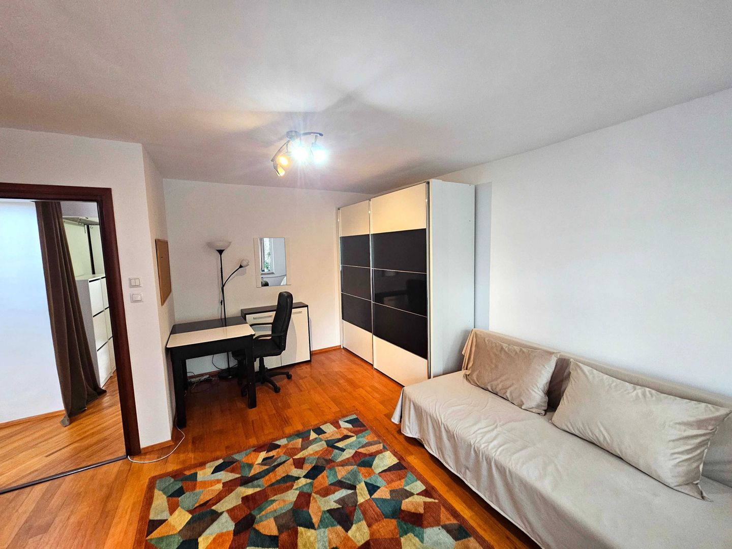 Inchiriere apartament 2 camere Lacul Tei - Poză 3