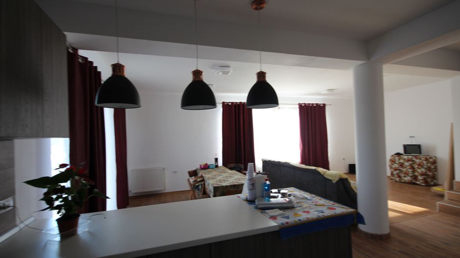 LOCUINTA TIP DUPLEX - Poză 1