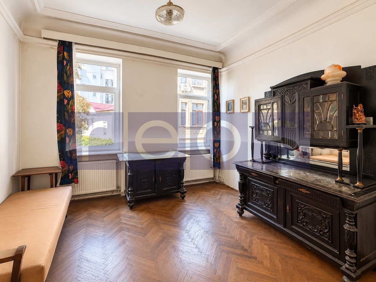 APARTAMENT DEOSEBIT CU 3 CAMERE IN VILA INTERBELICA-74MP | ARMENEASCA - Poză 2
