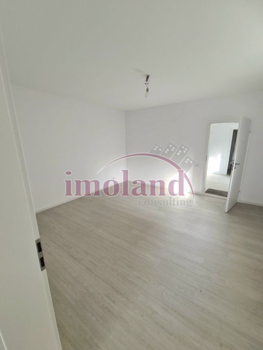 Apartament de vanzare in vila - 3 camere - central - Schiță 6