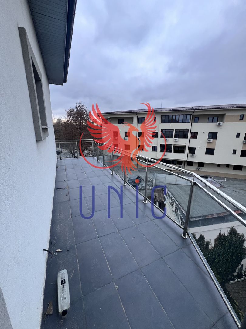 Apartament de 160 mp cu 3 terase si 2 intrari – ideal pentru locuit sau investit - Poză 19