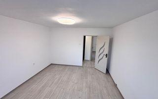 Apartament cu 3 camere - cartier Dâmbu Pietros - Poză 3